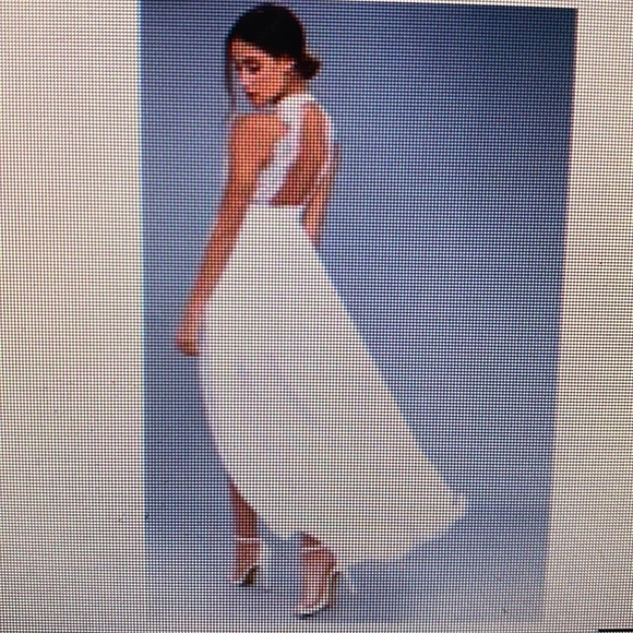 “My beloved white lace maxi dress” - Picture 6 of 6